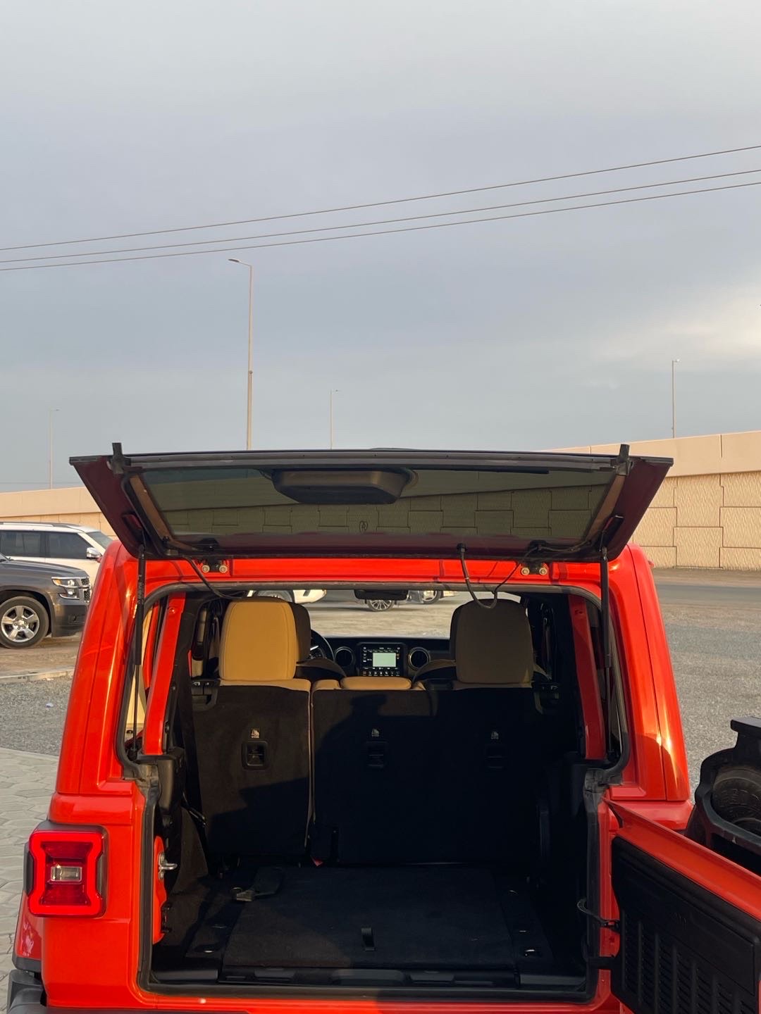 2018 Jeep Wrangler Sahara thumbnail 4
