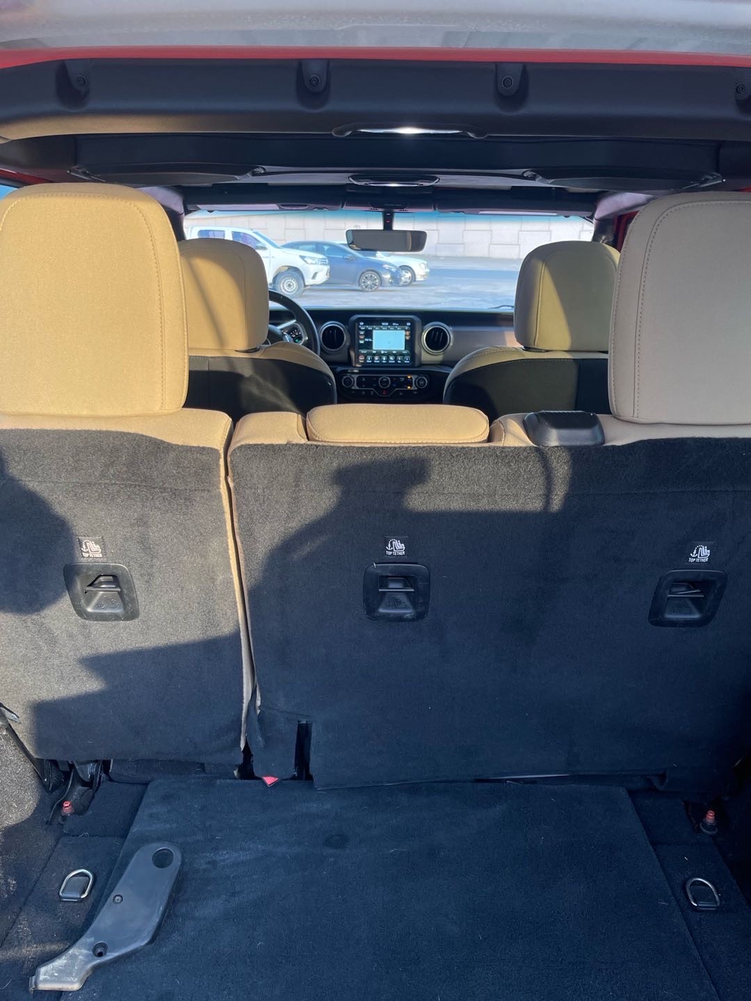 2018 Jeep Wrangler Sahara thumbnail 5