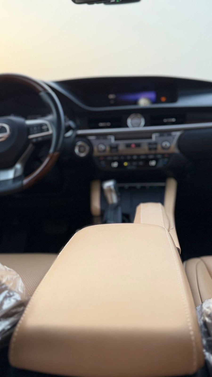 2017 Lexus ES 350 thumbnail 6
