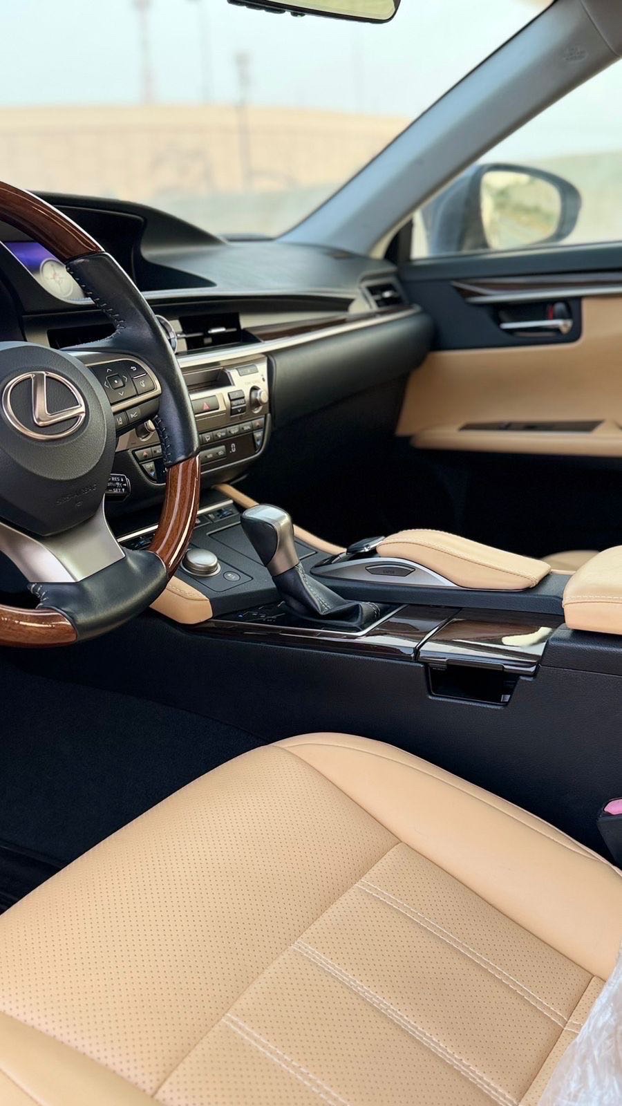 2017 Lexus ES 350 thumbnail 11