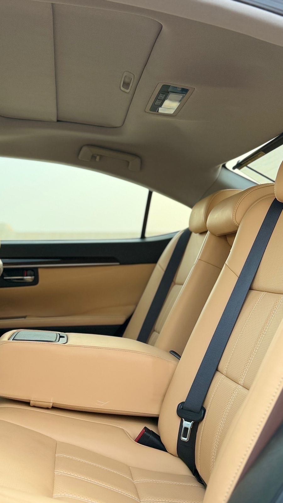 2017 Lexus ES 350 thumbnail 14