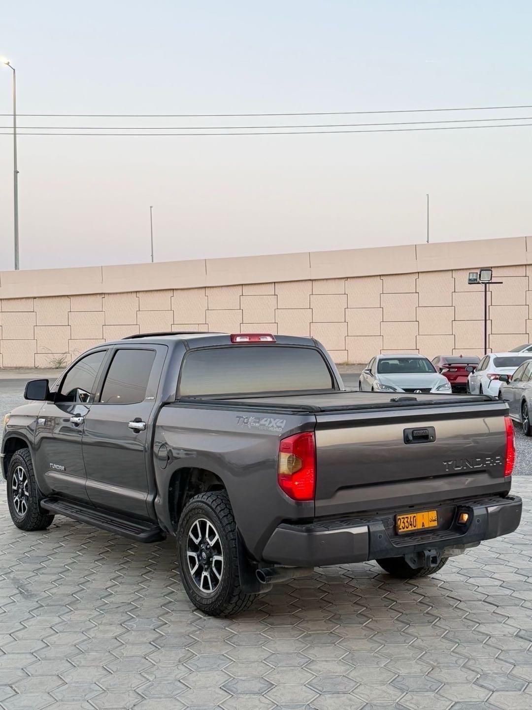 2016 Toyota Tundra TRD Pro thumbnail 2