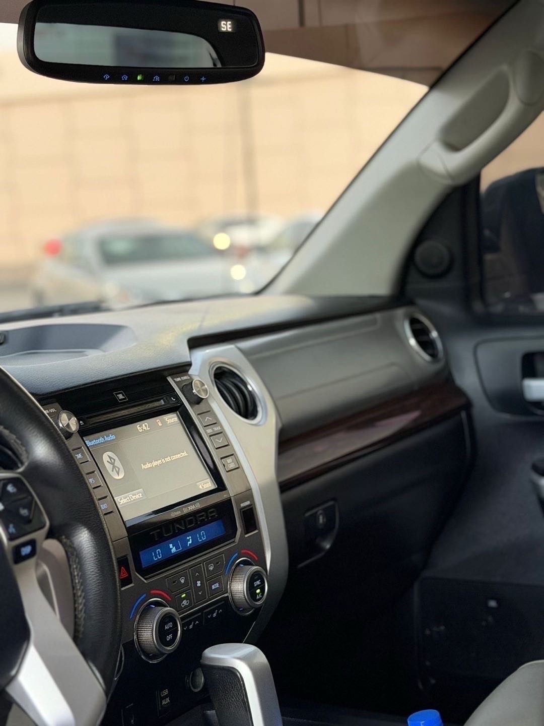 2016 Toyota Tundra TRD Pro thumbnail 3