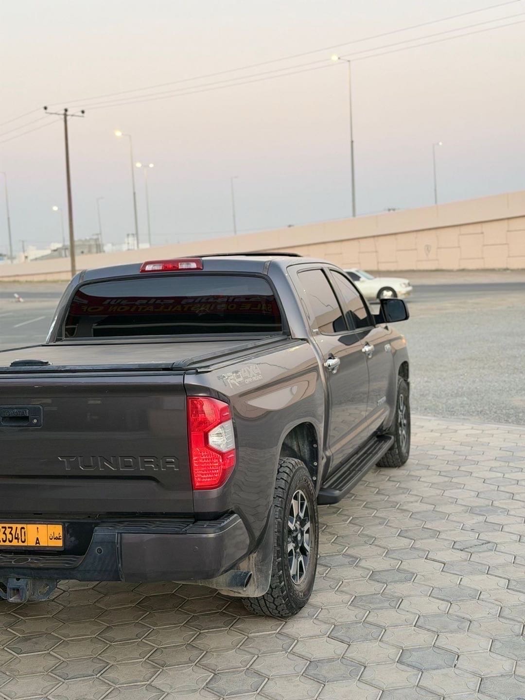 2016 Toyota Tundra TRD Pro thumbnail 5