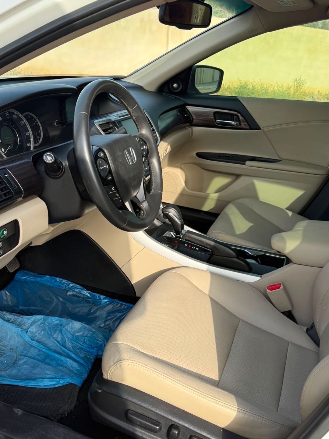 2017 Honda Accord EX-L thumbnail 7