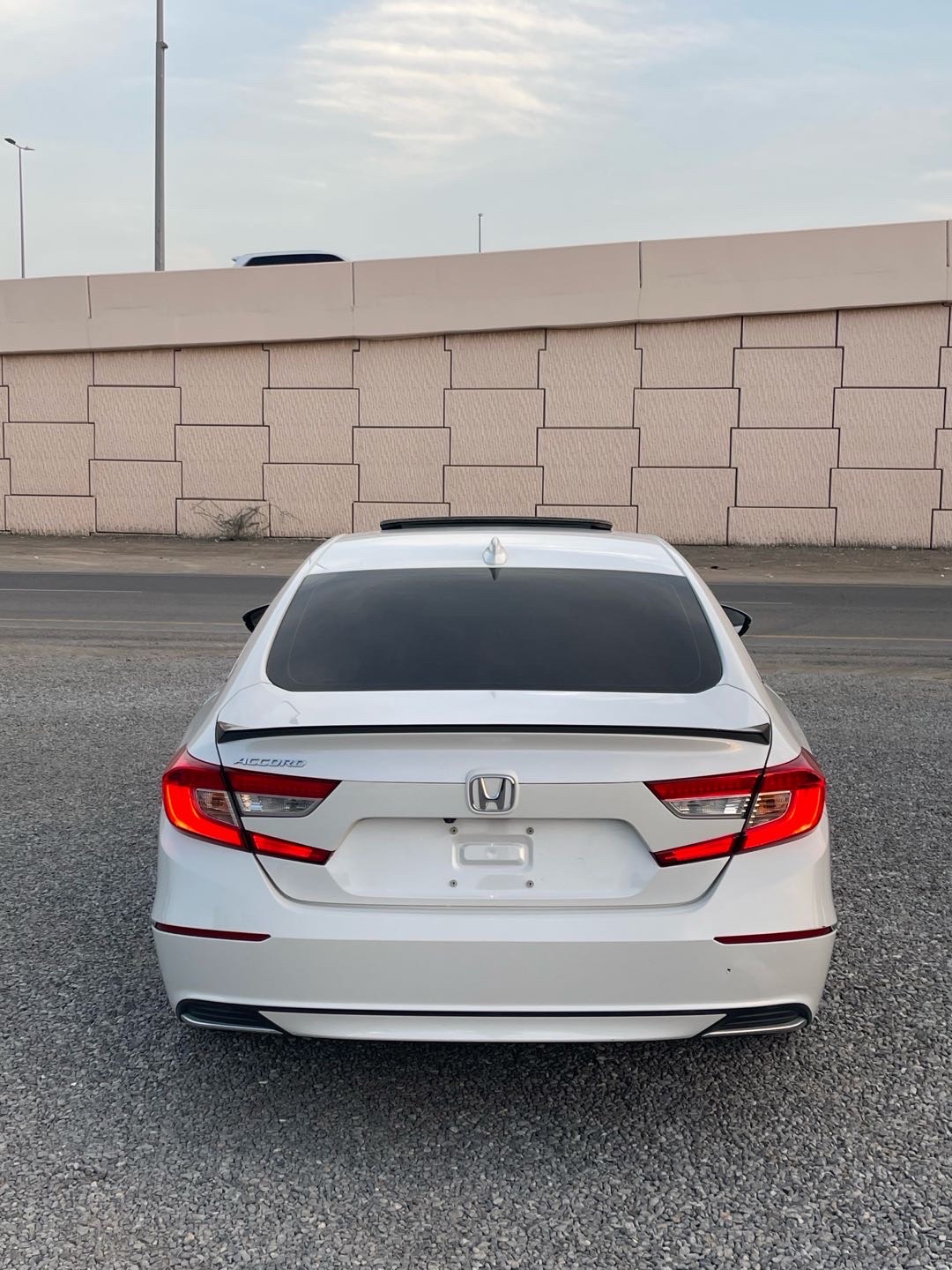 2018 Honda Accord EX-L thumbnail 5