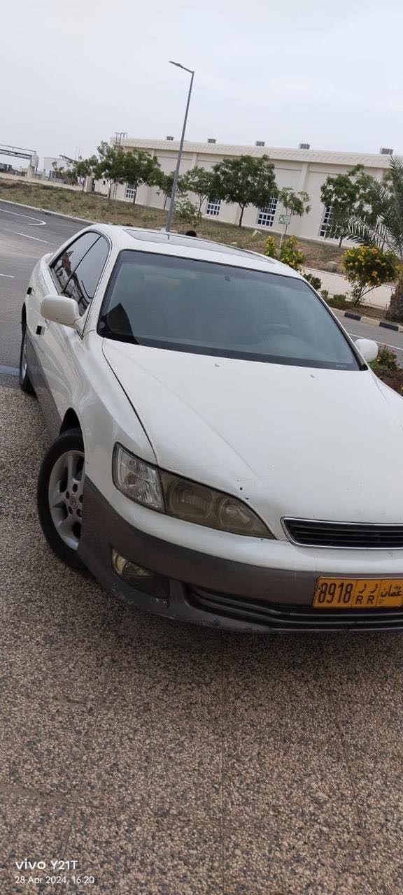 2000 Lexus ES 330