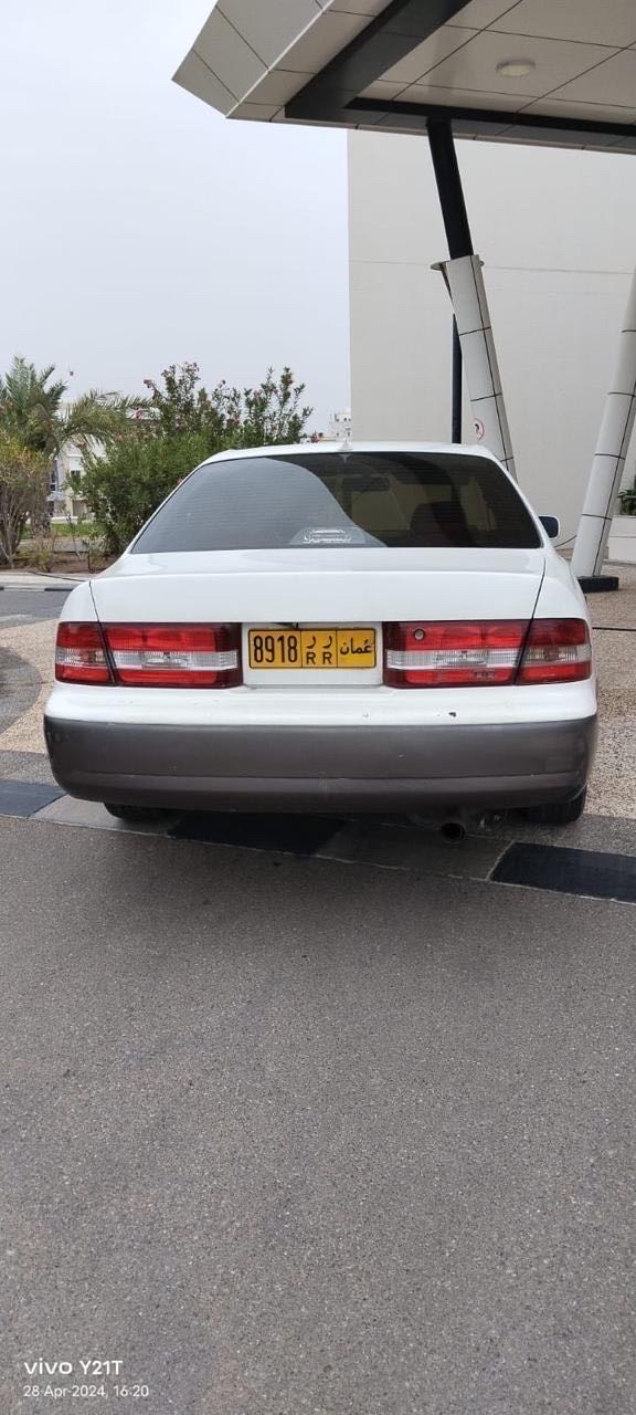 2000 Lexus ES 330 thumbnail 4
