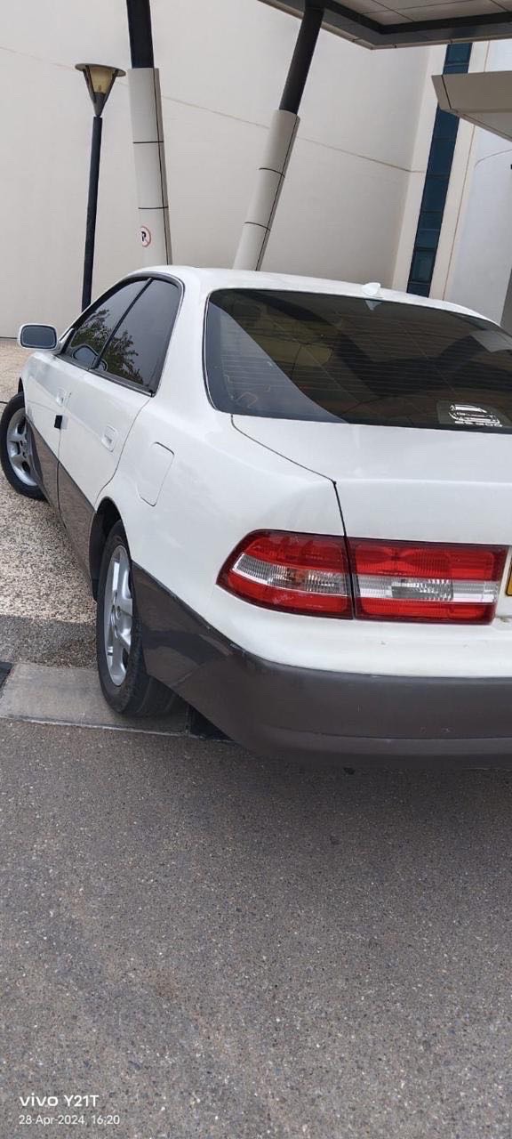 2000 Lexus ES 330 thumbnail 6