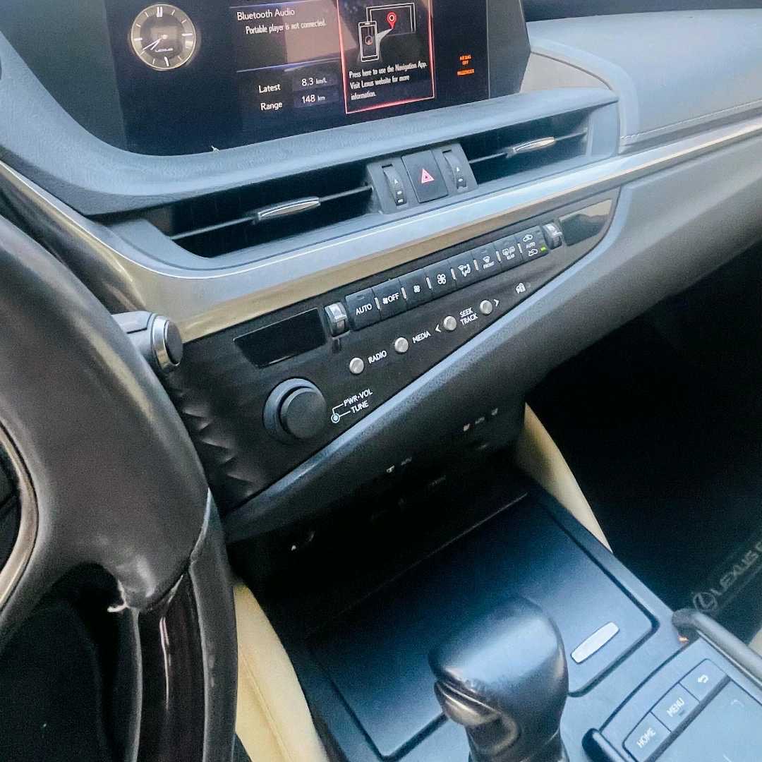 2020 Lexus ES 350 thumbnail 2