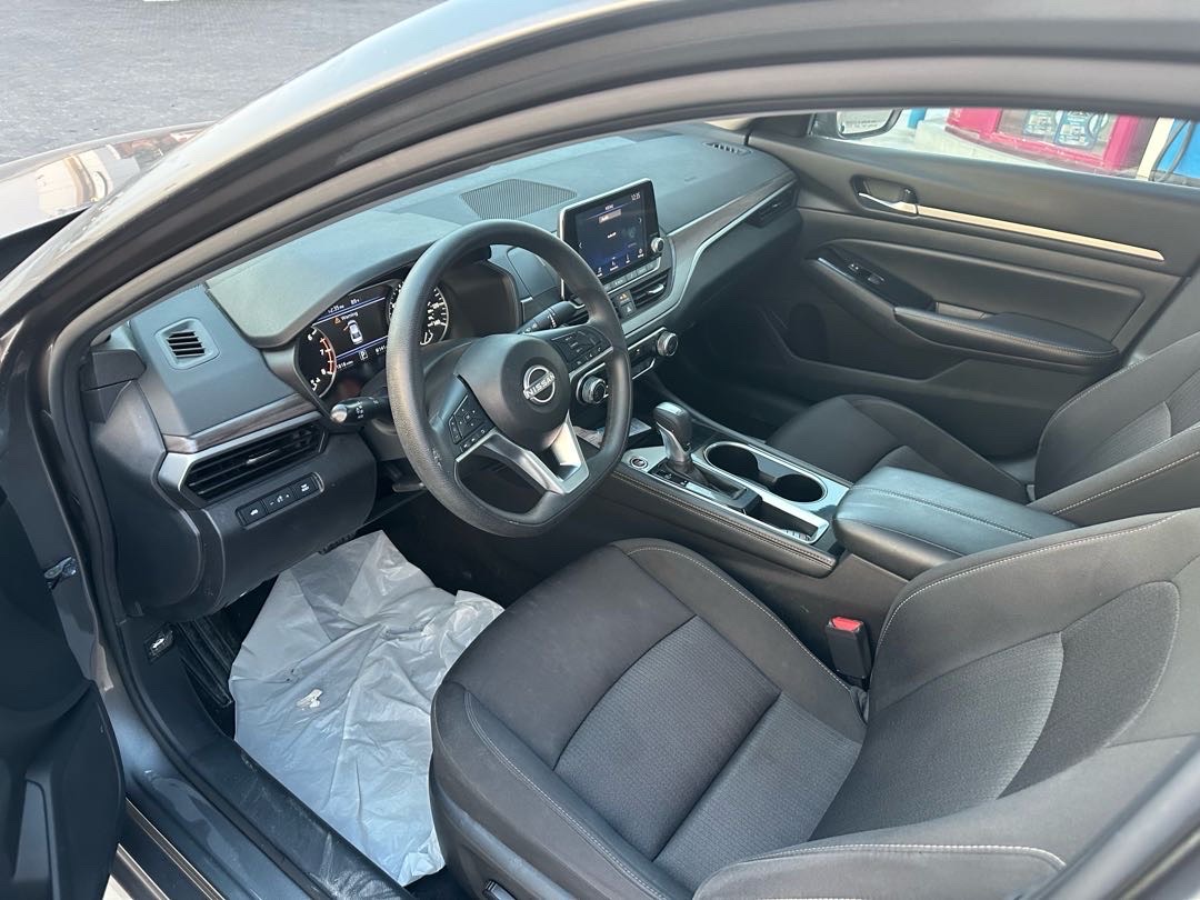 2023 Nissan Altima SV thumbnail 7