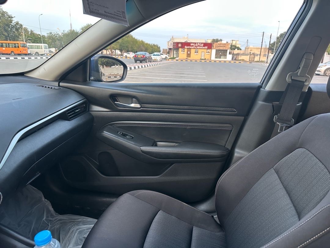 2020 Nissan Altima S thumbnail 12