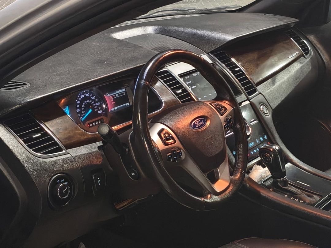 2019 Ford Taurus S thumbnail 6