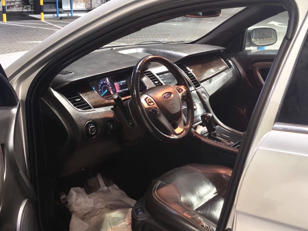 2019 Ford Taurus S thumbnail 9