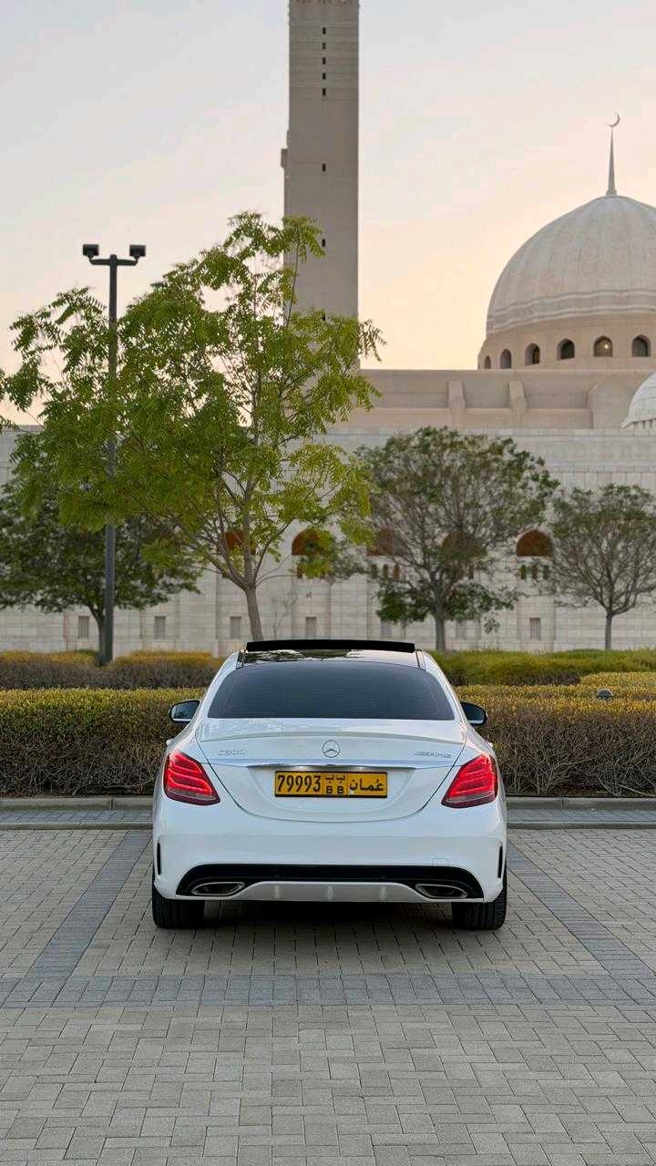 2018 Mercedes-Benz C-Class C 300 AMG Line thumbnail 14