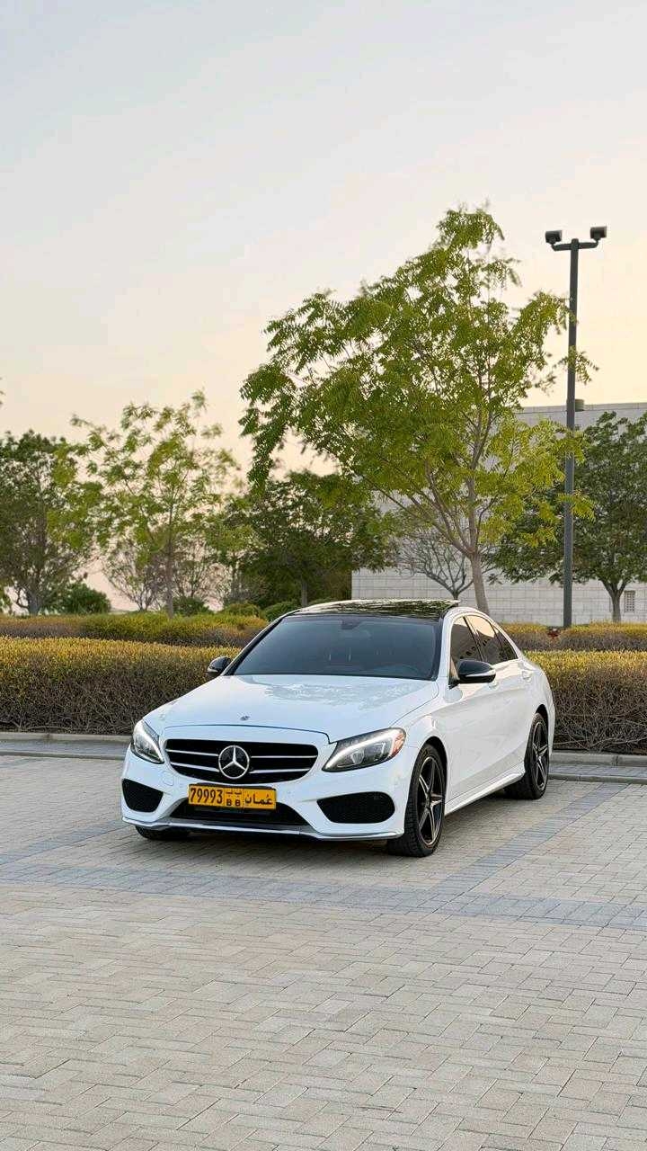2018 Mercedes-Benz C-Class C 300 AMG Line thumbnail 8