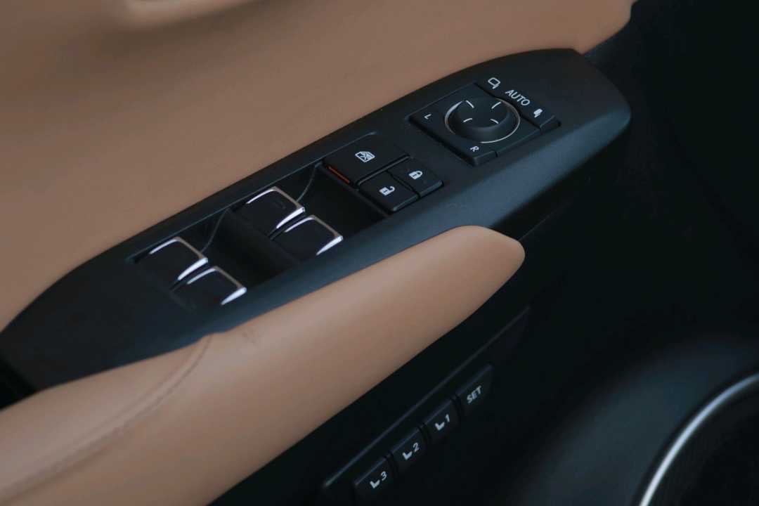 2021 Lexus NX 350 thumbnail 19