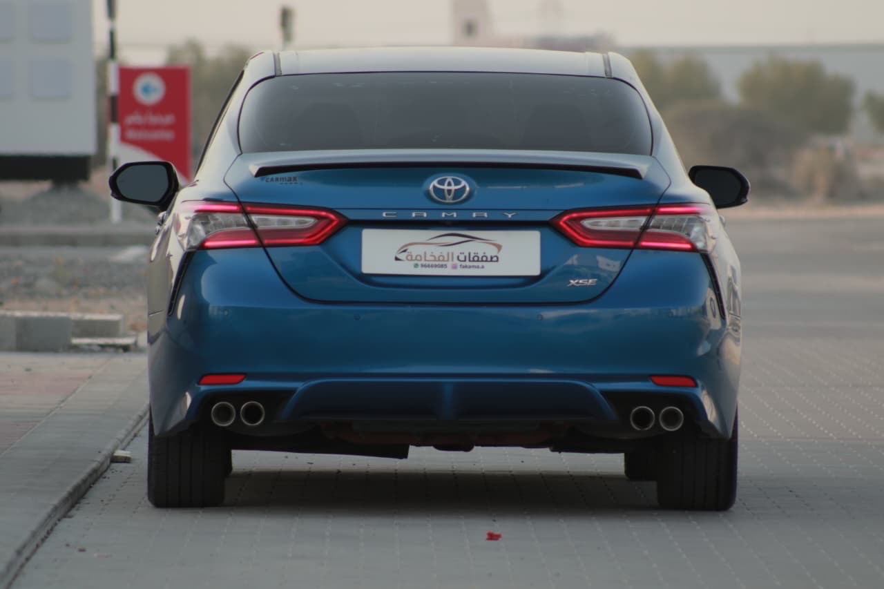 2018 Toyota Camry XSE thumbnail 10