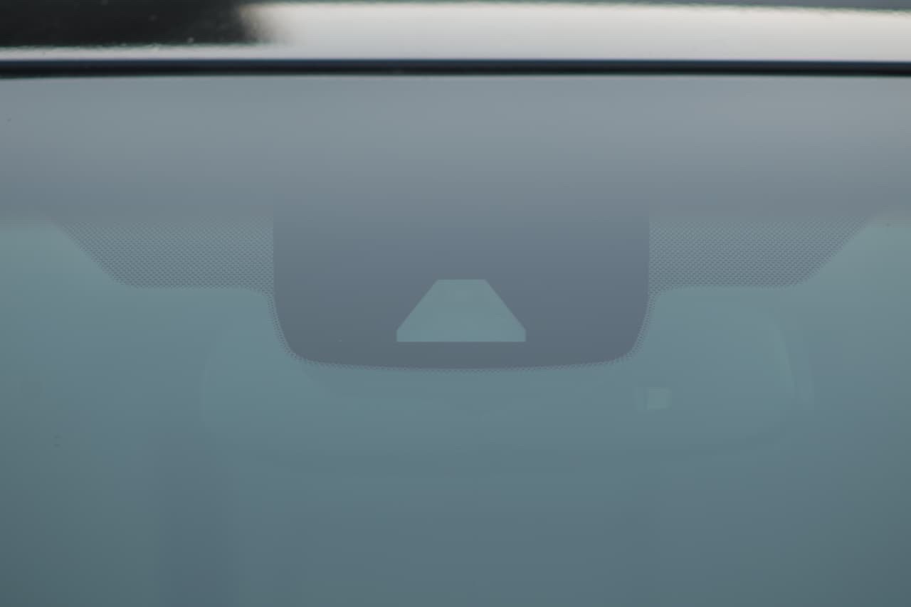2018 Toyota Camry XSE thumbnail 13