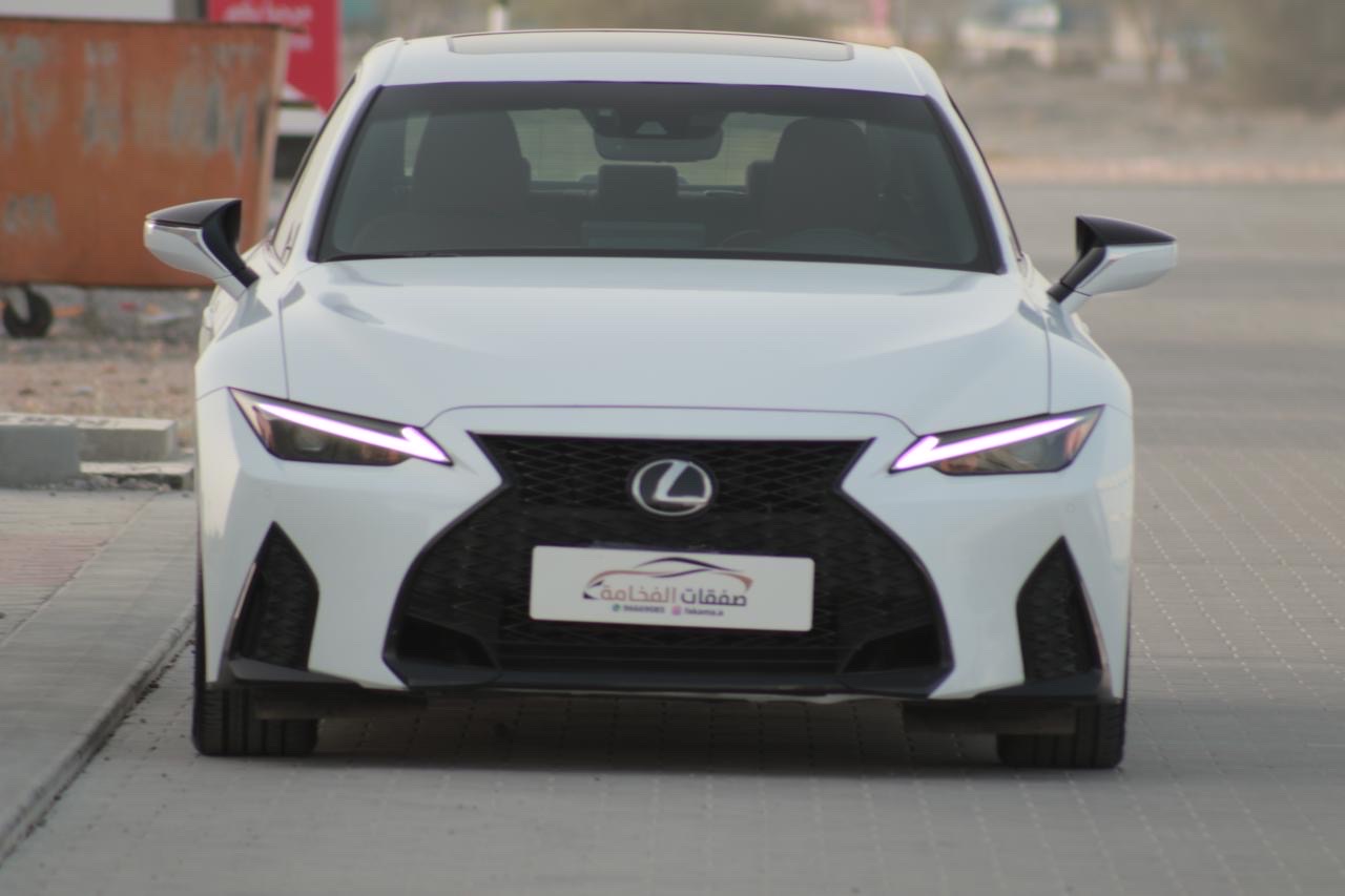 2023 Lexus IS 350 thumbnail 4