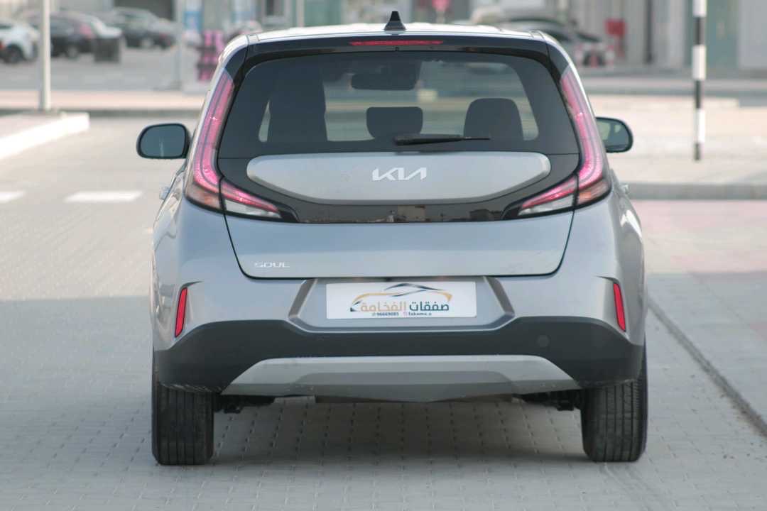 2023 Kia Soul LX thumbnail 2