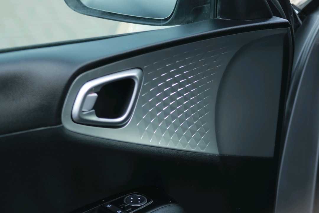 2023 Kia Soul LX thumbnail 10