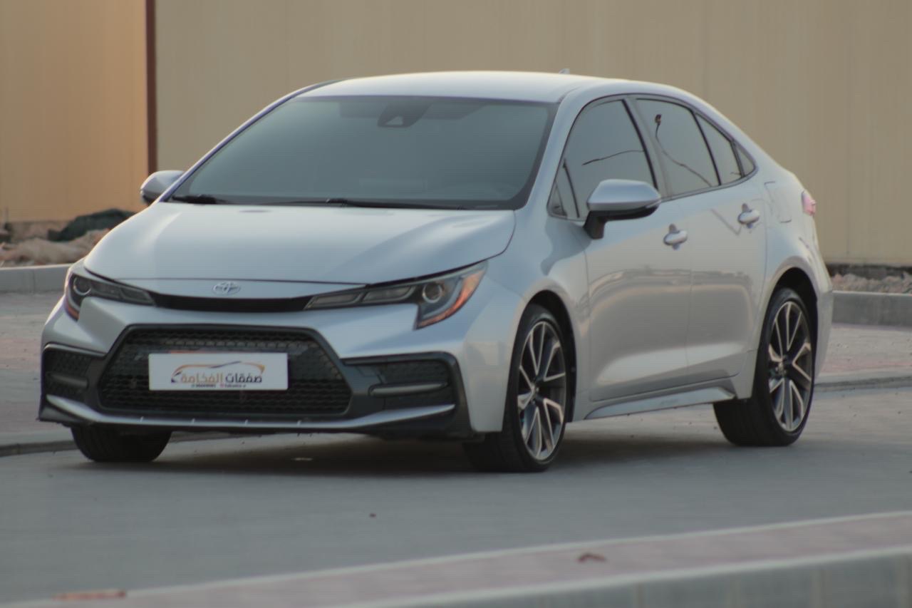 2020 Toyota Corolla SE thumbnail 2