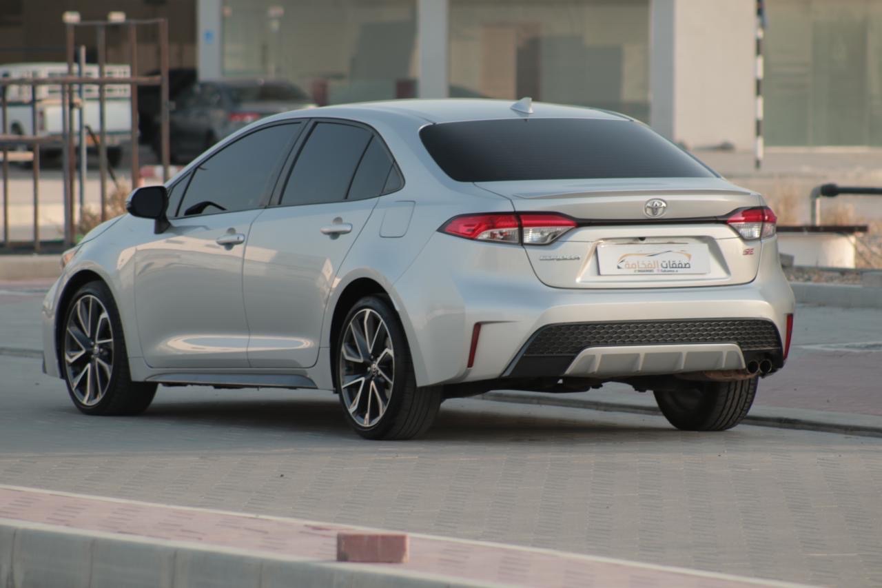 2020 Toyota Corolla SE thumbnail 5