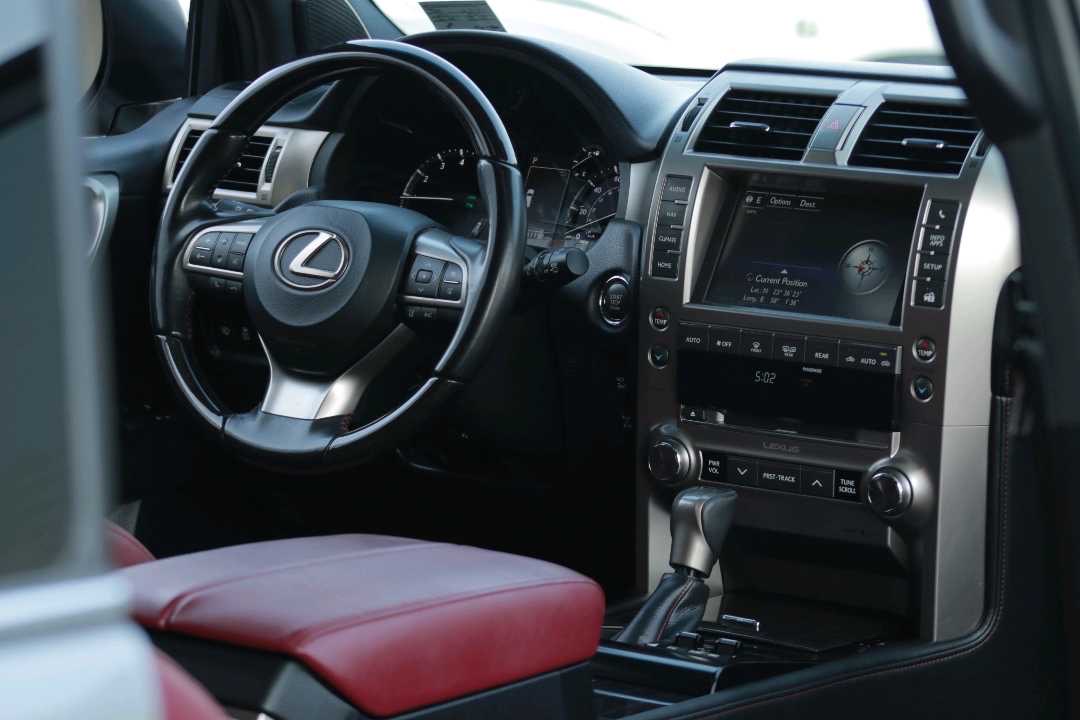 2021 Lexus GX GX 460 thumbnail 10