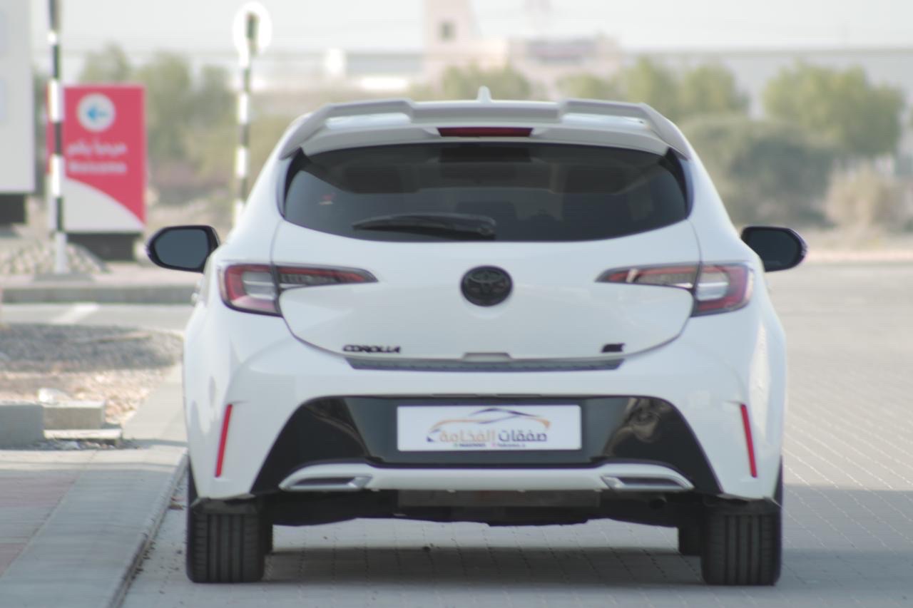 2022 Toyota Corolla SE thumbnail 2