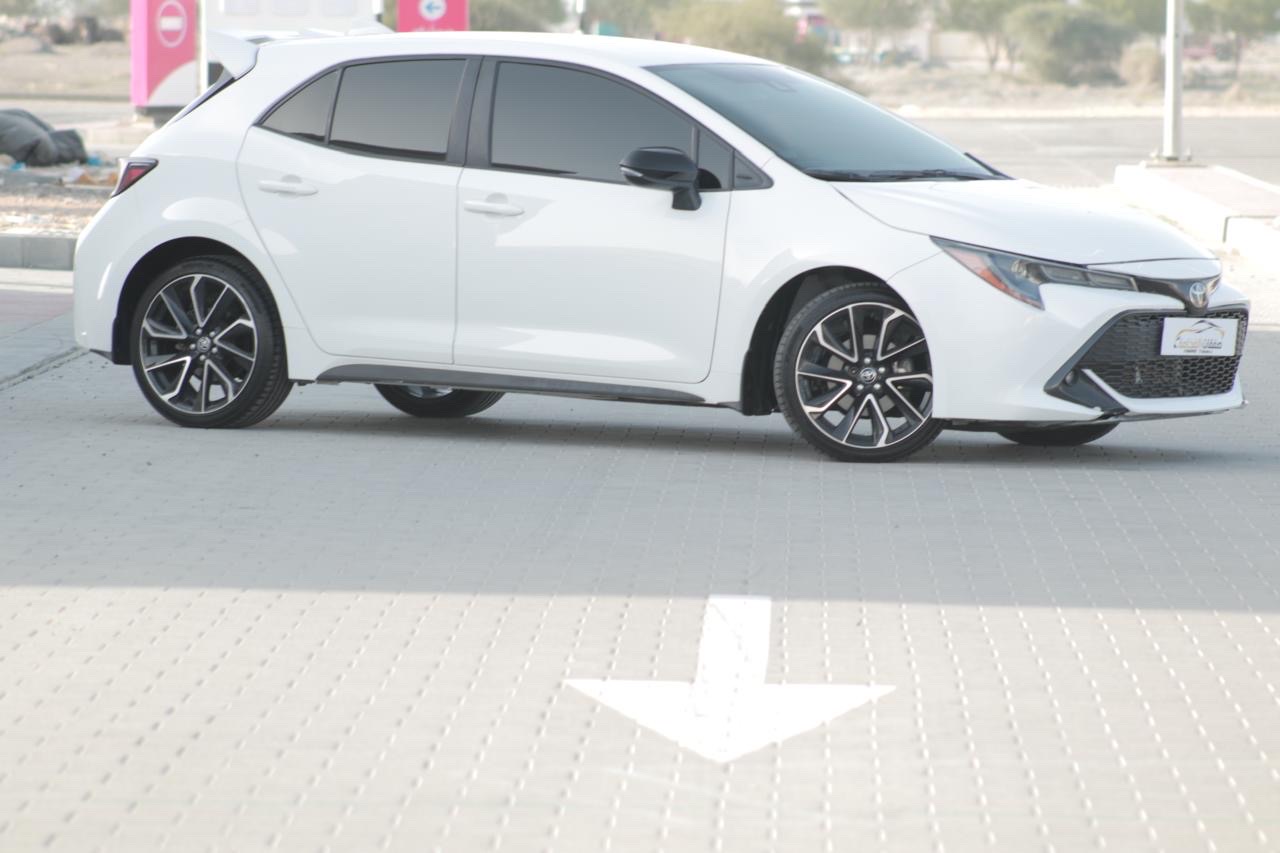 2022 Toyota Corolla SE thumbnail 3
