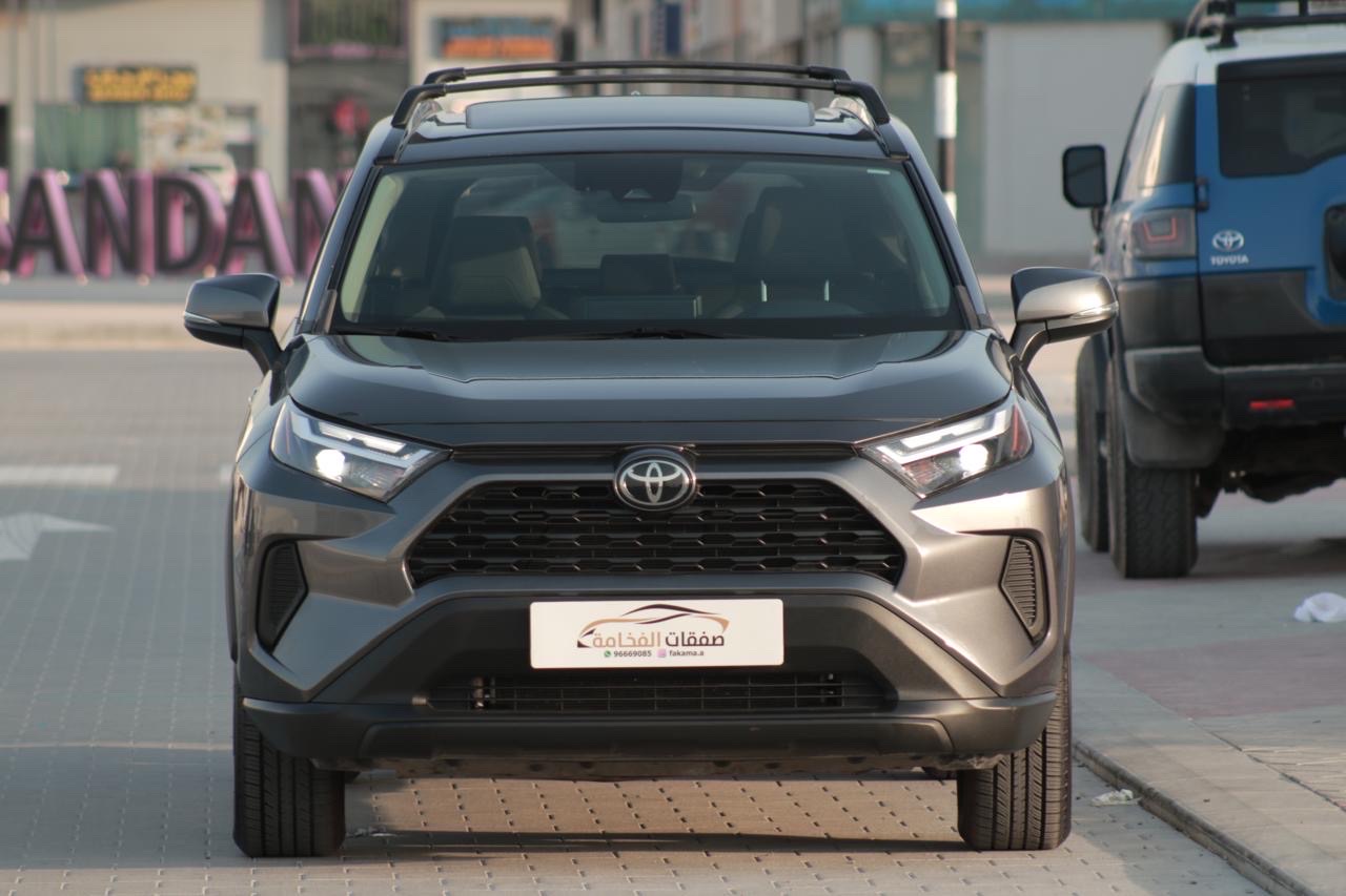2022 Toyota Rav4 XLE thumbnail 5