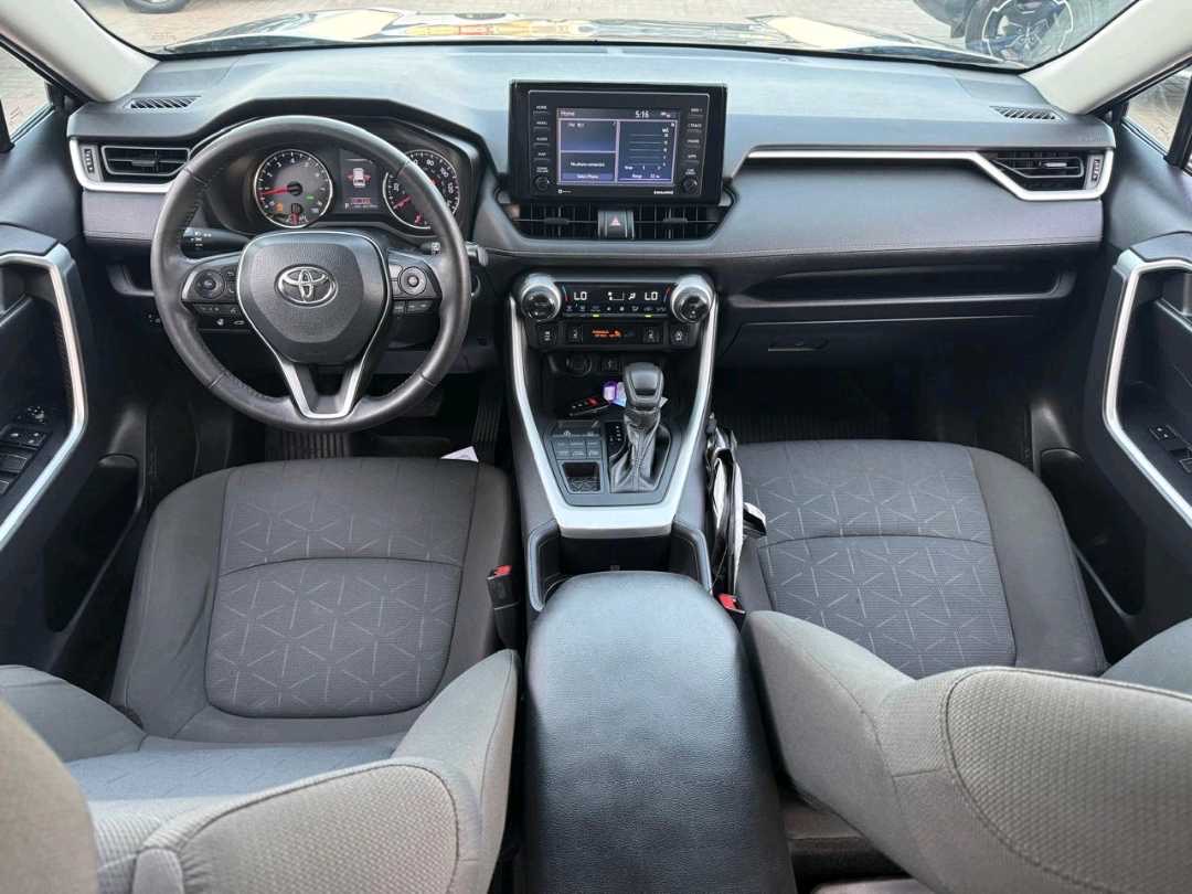 2022 Toyota Rav4 XLE thumbnail 7