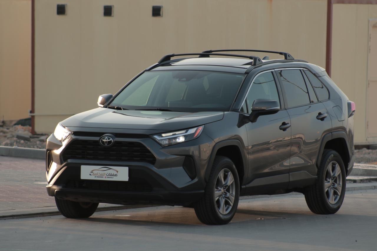 2022 Toyota Rav4 XLE thumbnail 14