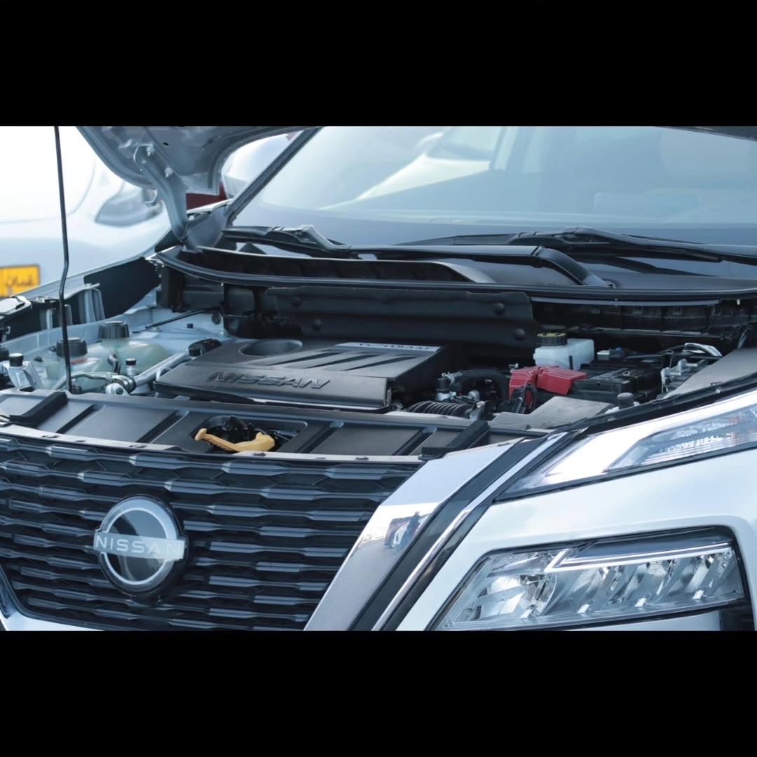 2023 Nissan Rogue SV thumbnail 3
