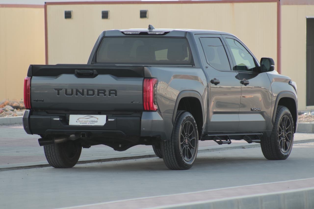 2023 Toyota Tundra TRD thumbnail 7