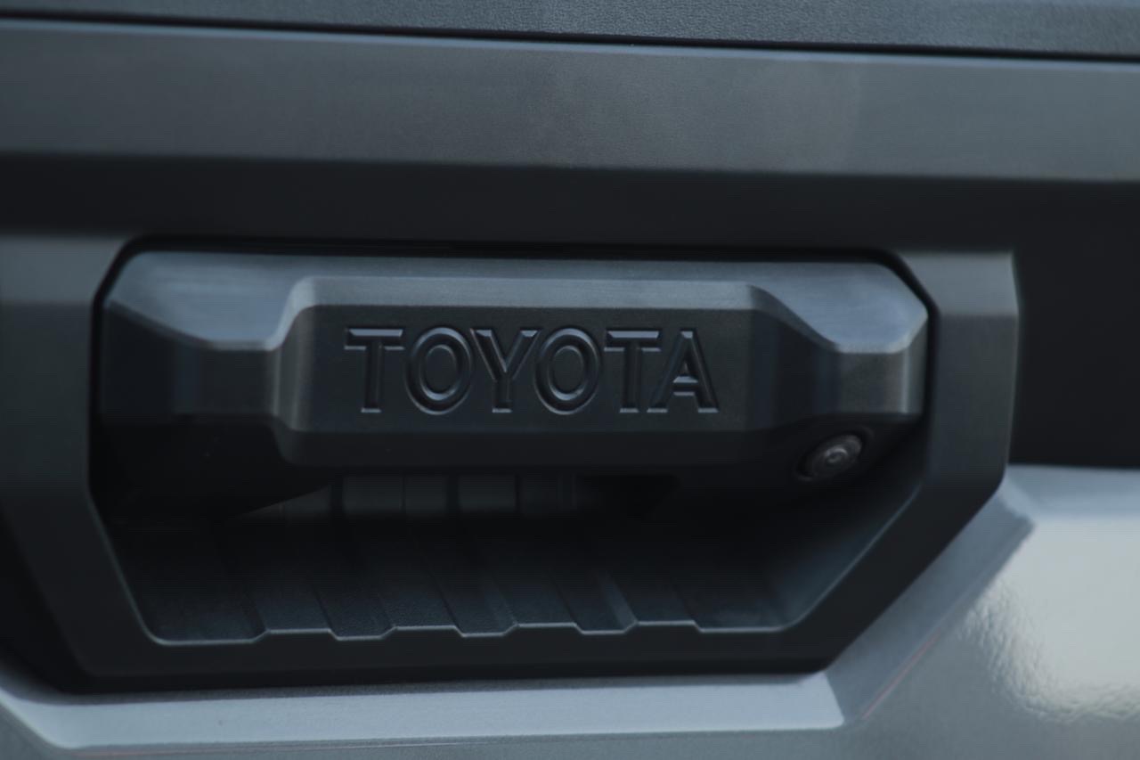 2023 Toyota Tundra TRD thumbnail 13