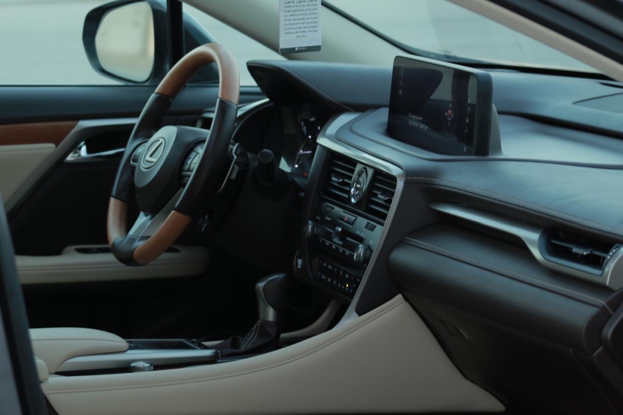 2020 Lexus RX 350 thumbnail 3