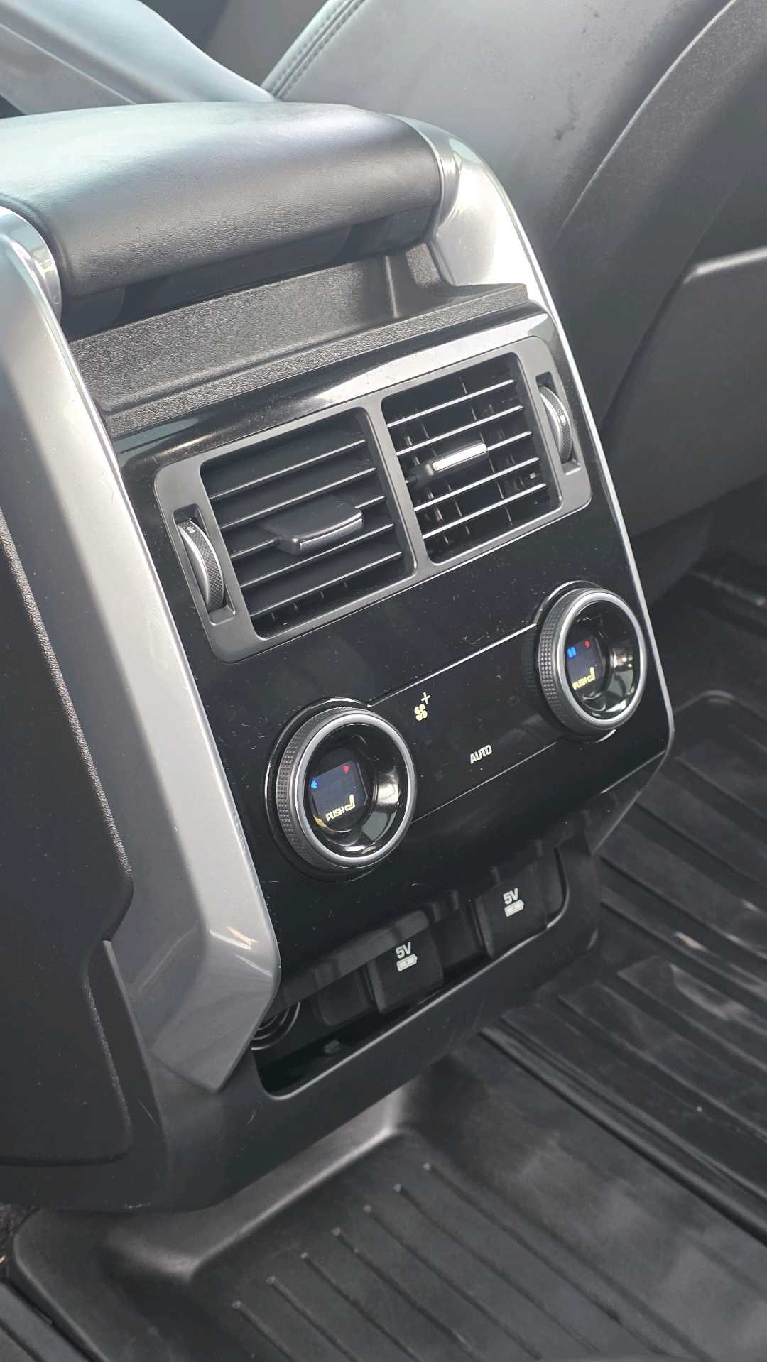2020 Land Rover Range Rover Sport HSE thumbnail 13