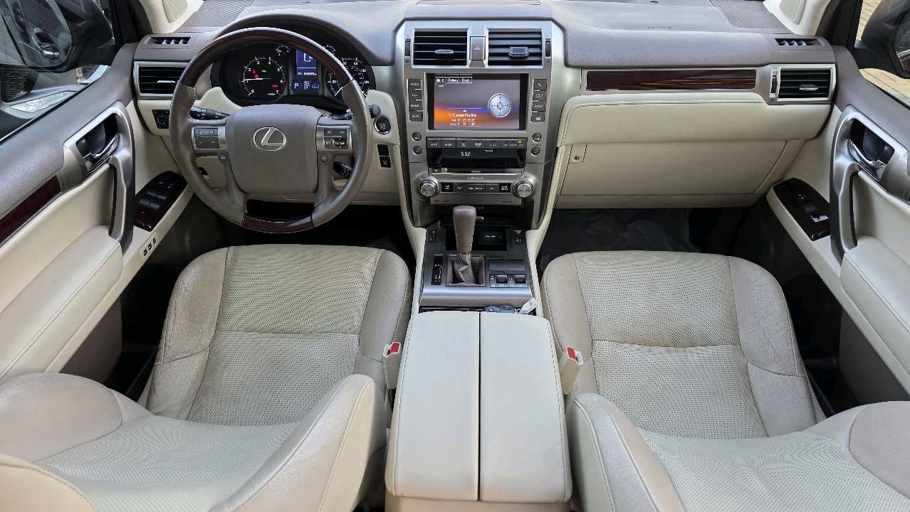2019 Lexus GX GX 460 thumbnail 4