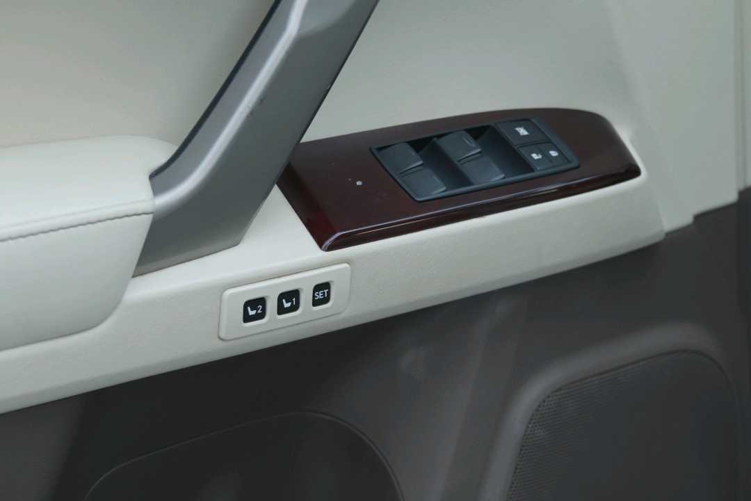 2019 Lexus GX GX 460 thumbnail 7