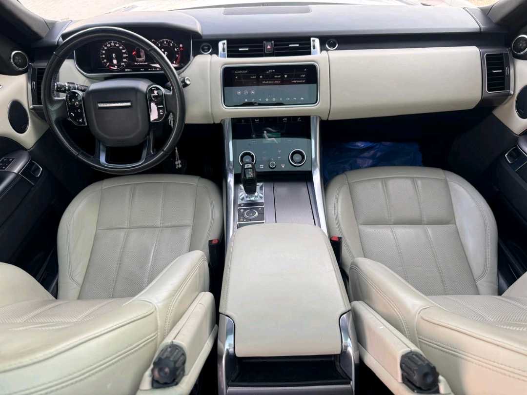 2020 Land Rover Range Rover Sport HSE thumbnail 5