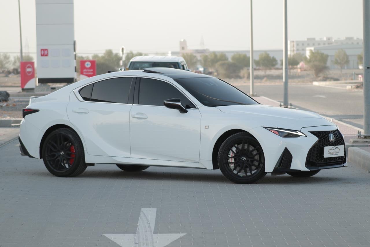 2023 Lexus IS 350 thumbnail 3