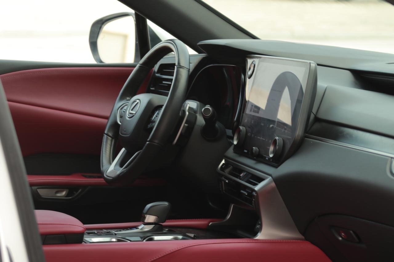 2024 Lexus RX 350 thumbnail 3