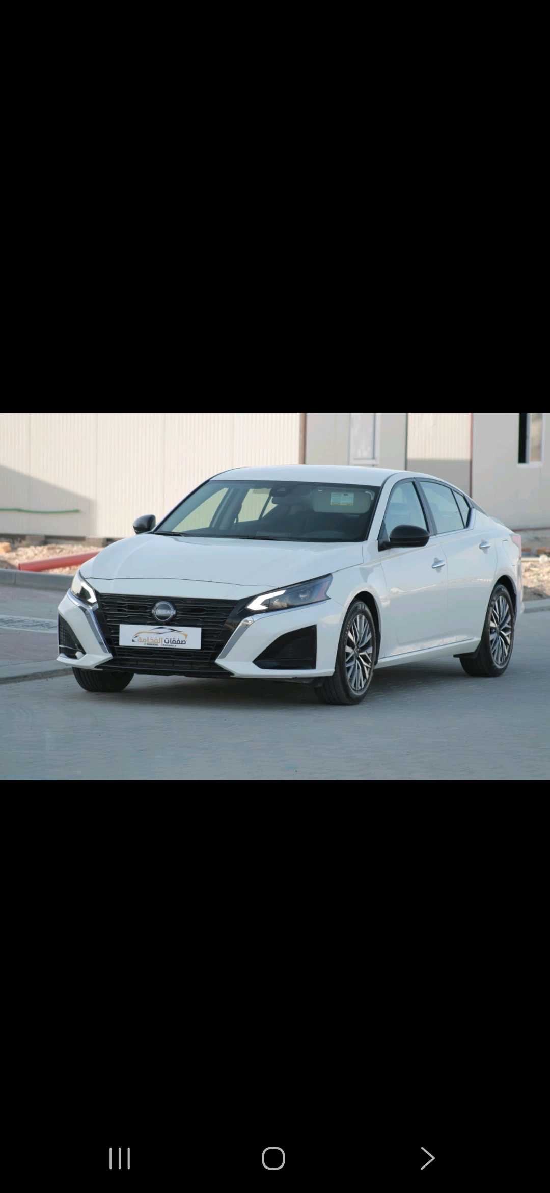 2025 Nissan Altima SV thumbnail 3
