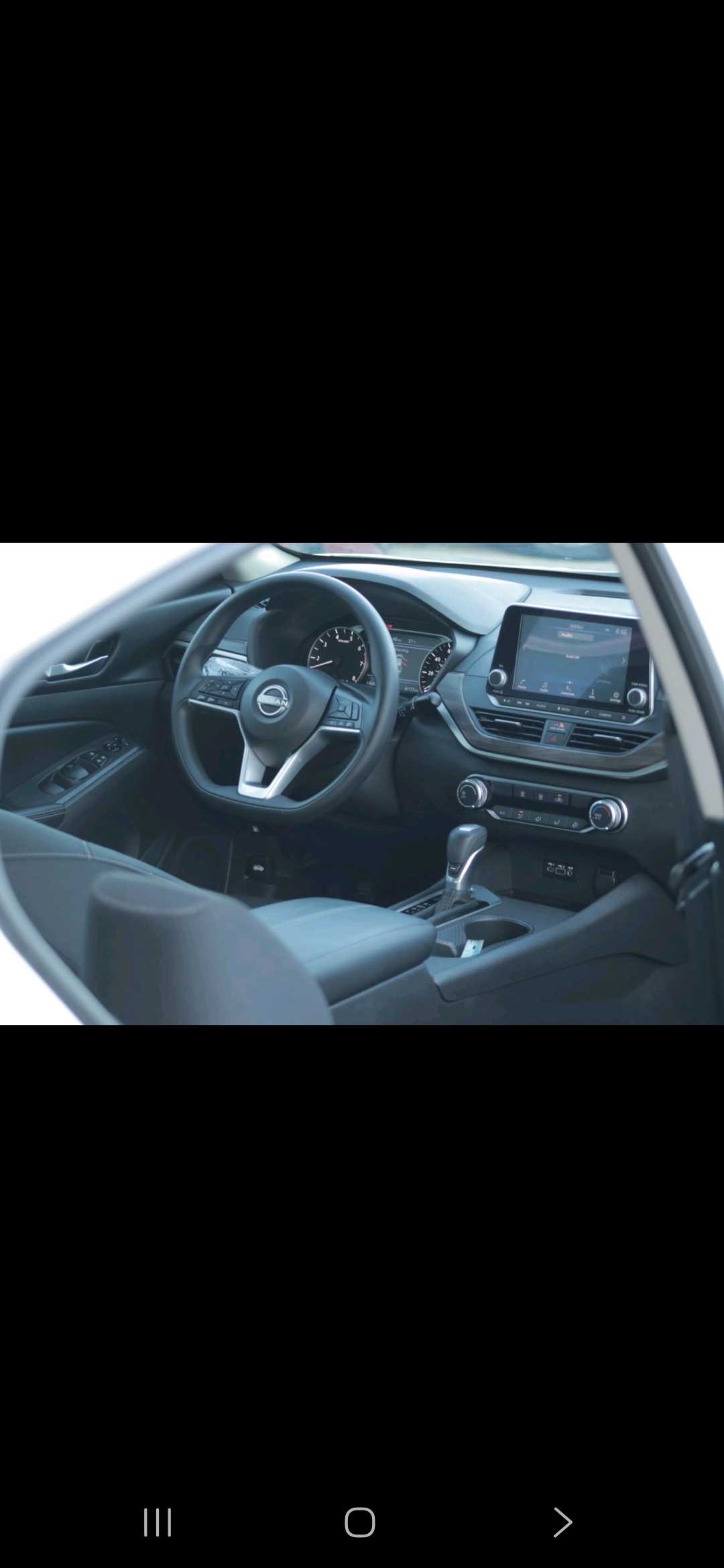 2025 Nissan Altima SV thumbnail 6