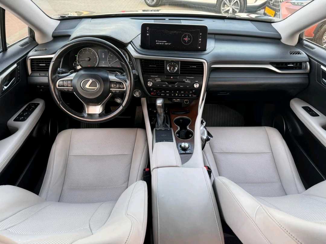 2020 Lexus RX 350 thumbnail 18