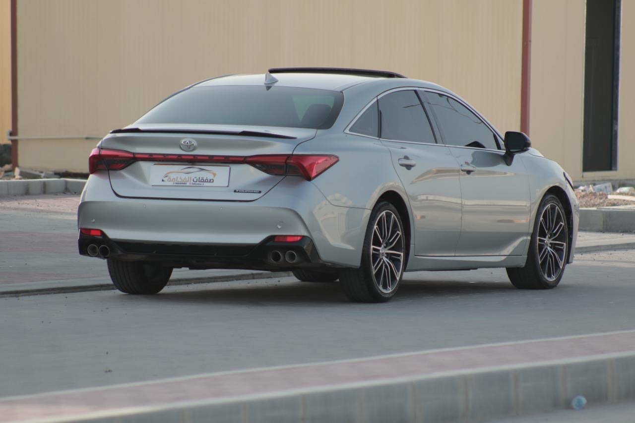 2019 Toyota Avalon Touring thumbnail 5