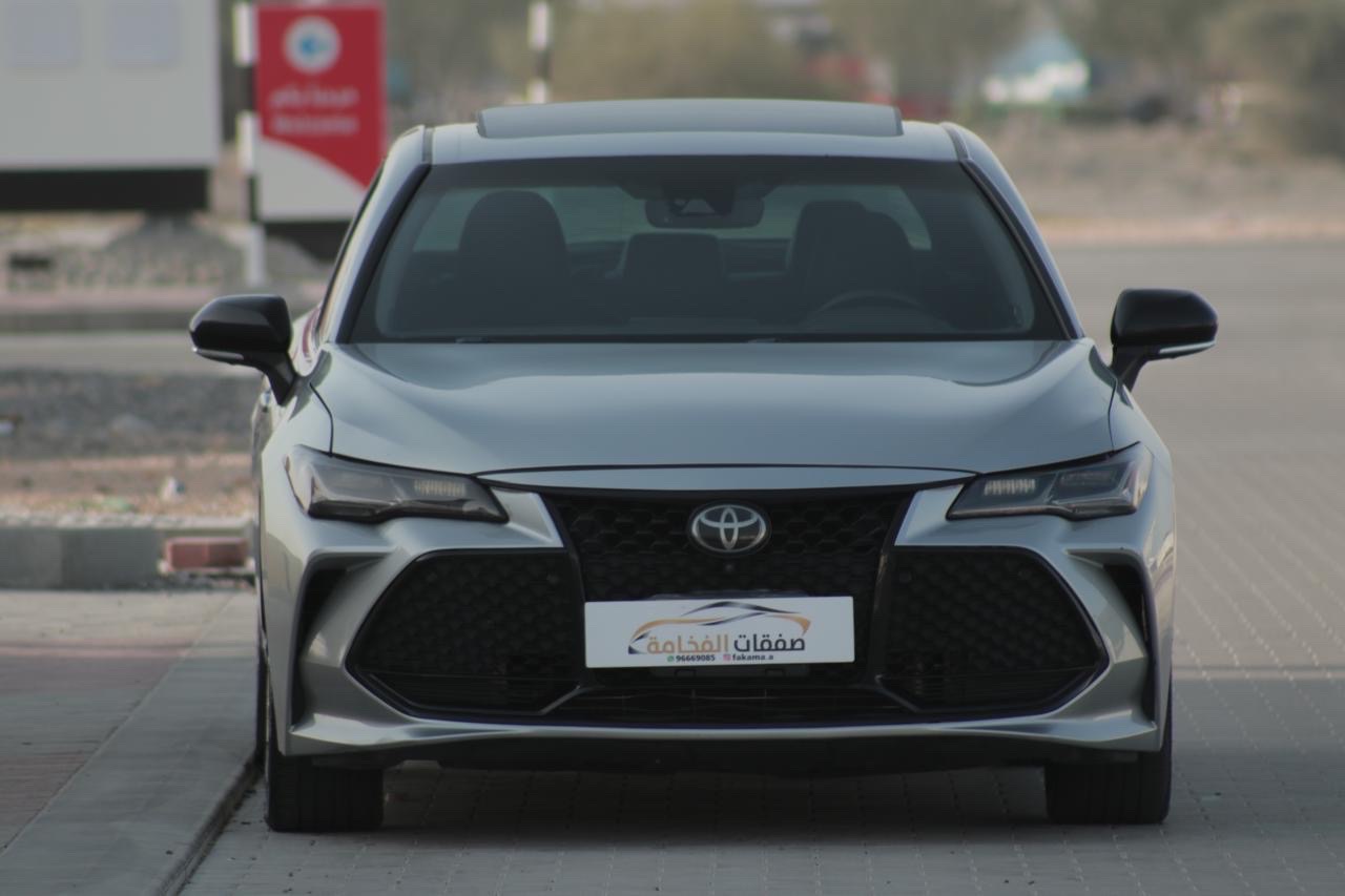 2019 Toyota Avalon Touring thumbnail 9