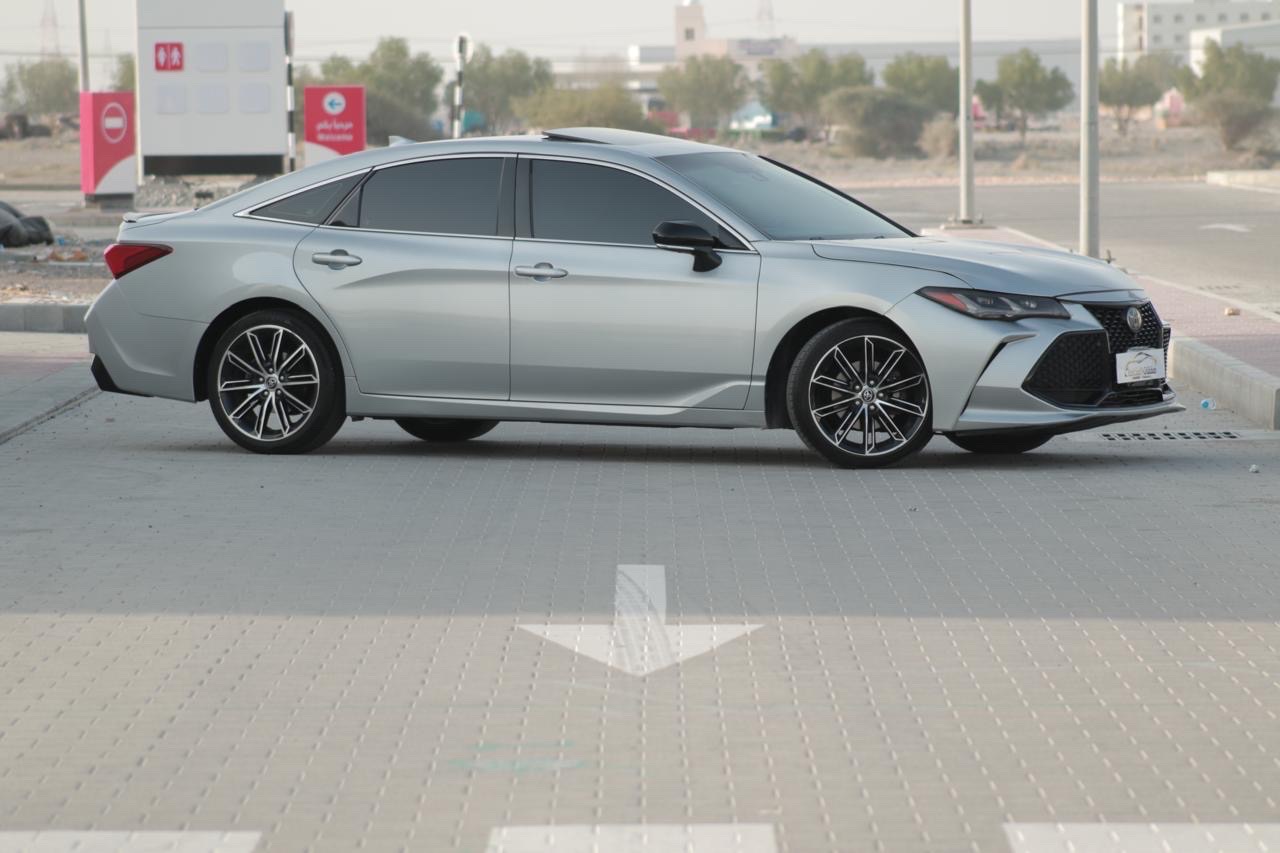 2019 Toyota Avalon Touring thumbnail 11